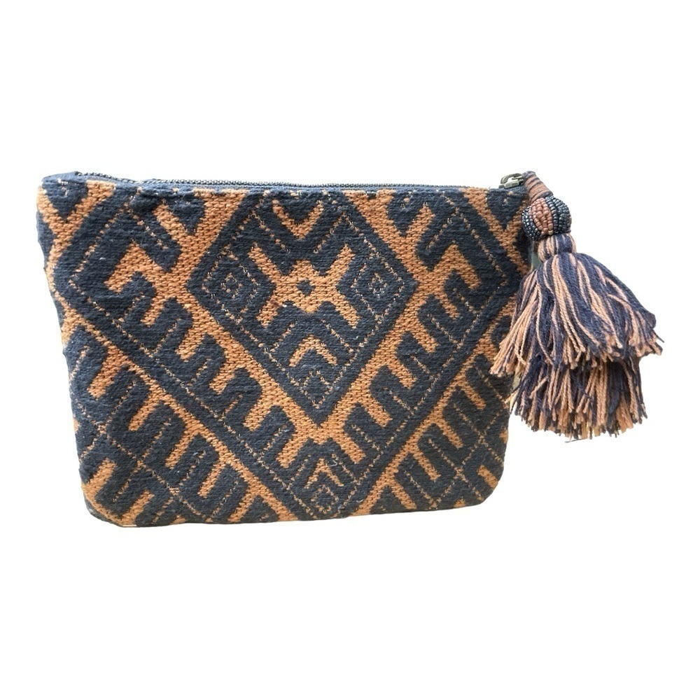 Universal Thread Clutch/ Pouch - Picture 3 of 8